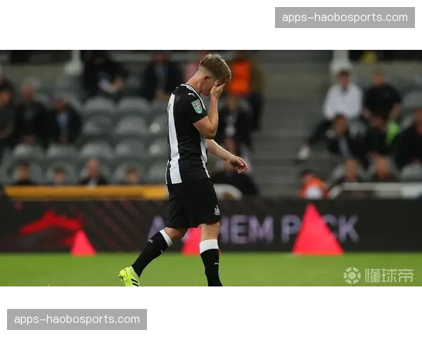 纽卡斯尔后防经验值下降 舍尔踝关节扭伤缺席影响防线组织与指挥